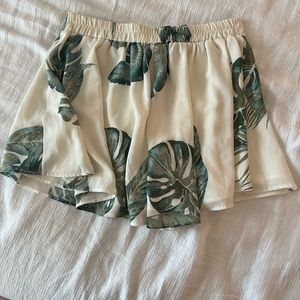 Relax Tropical Shorts